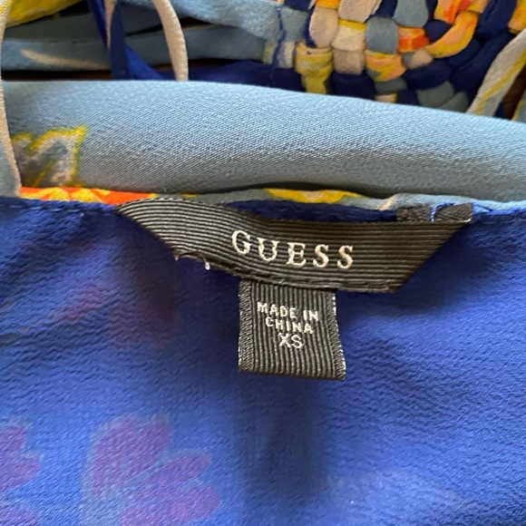 GUESS SLEEVELESS SLIP ON FLORAL SPRING SUMMER TOP SIZE EXTRA SMALL 🌟EUC🌟 - Picture 11 of 14